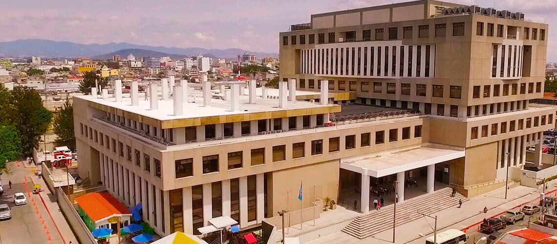 Control de acceso en edificio gubernamental