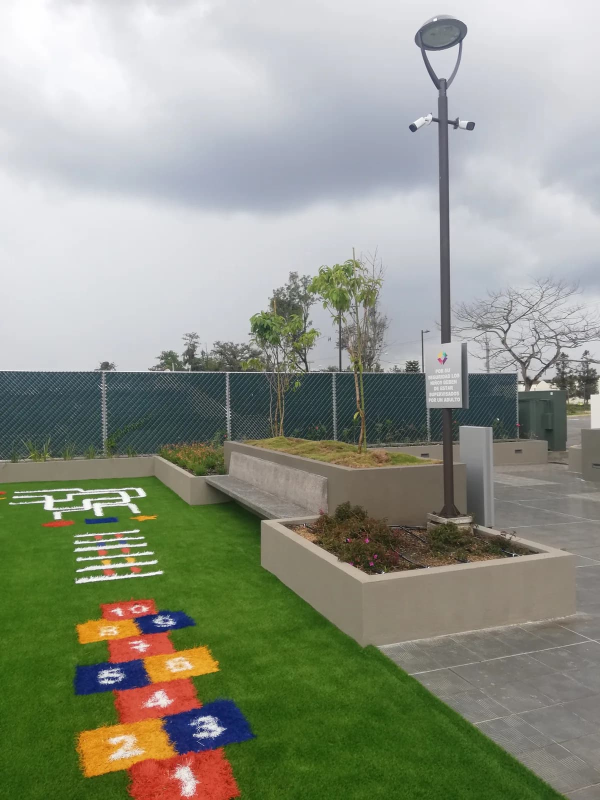 Sistema de videovigilancia CCTV con cámaras IP instalado por DISEP